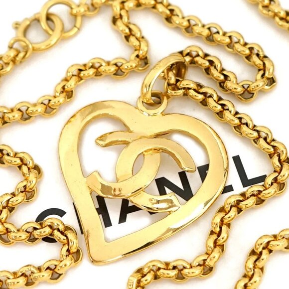 CHANEL CC Logos Heart Pendant Necklace 24" Gold Tone 95P Auth l11382 - Picture 8 of 16